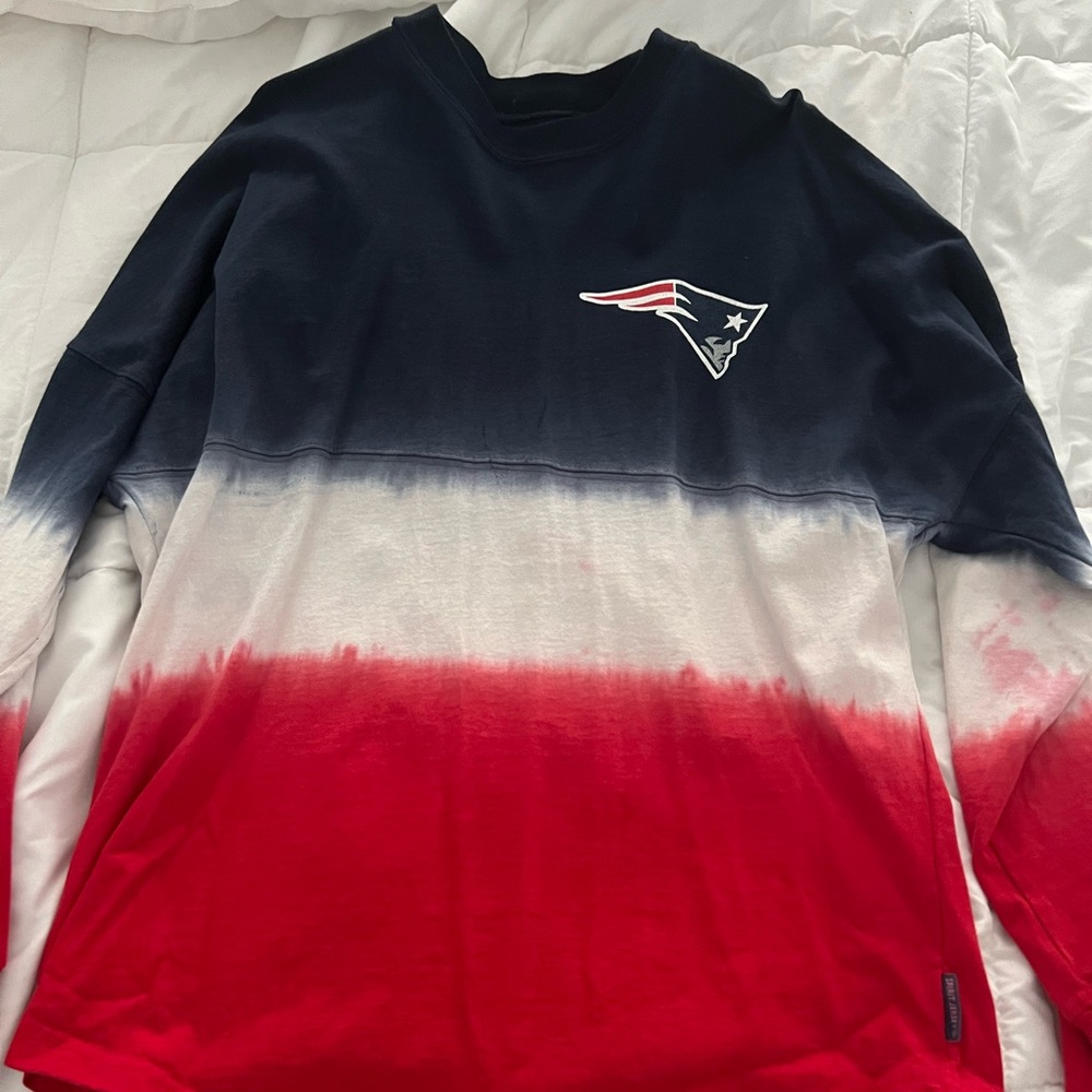 Women’s Patriots top